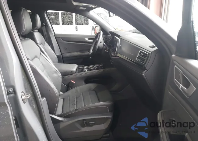 1V2AE2CA7SC207409: 43542353