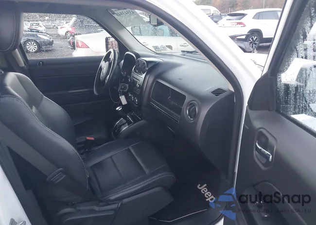 1C4NJRFB8GD501298: 43543948