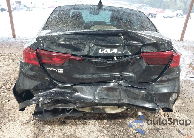 3KPF24AD2RE823238: 43543957