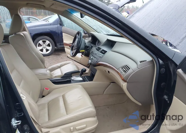 1HGCP36849A028609: 43543139