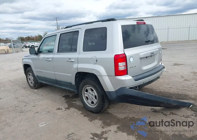 1C4NJRBB8CD515055: 43545552