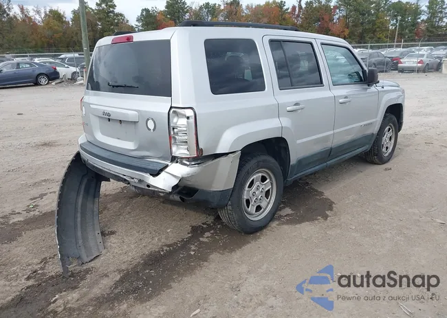 1C4NJRBB8CD515055: 43545552