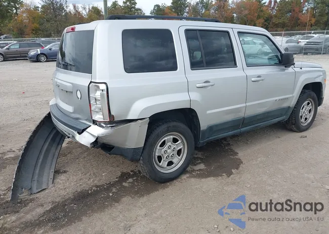 1C4NJRBB8CD515055: 43545552