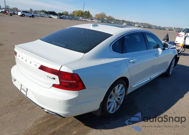 LVY992ML7JP008840: 43545046