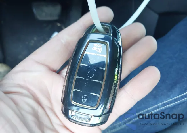 KM8R3DHE3LU116758: 43546466