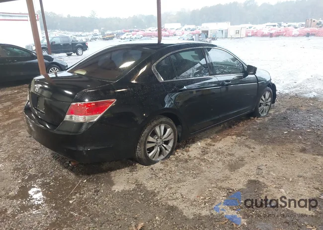 1HGCP2F34AA077974: 43546313