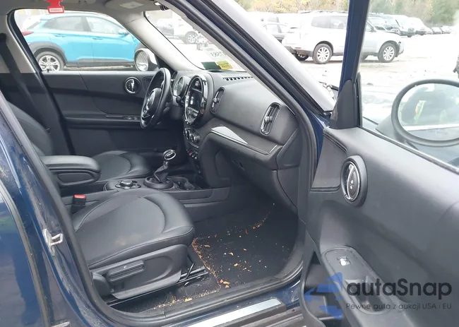 WMZYV5C39J3E03548: 43547583