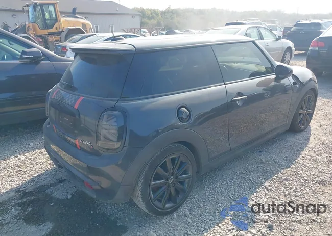 WMWXP7C54F2A60998: 43547628