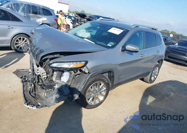 1C4PJLCB8GW106410: 43547695