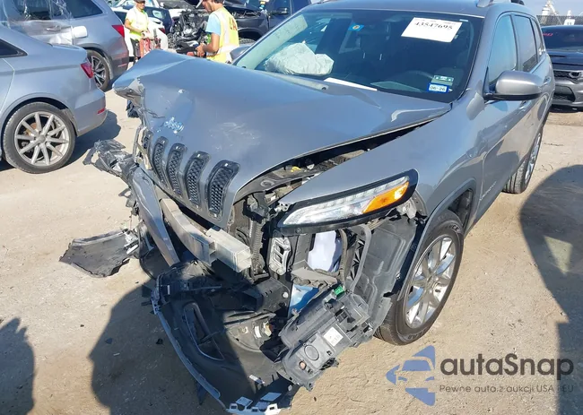 1C4PJLCB8GW106410: 43547695