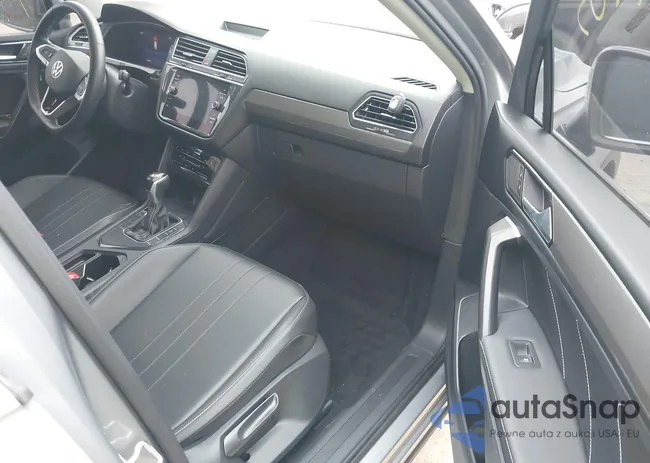 3VV3B7AXXNM091893: 43547703