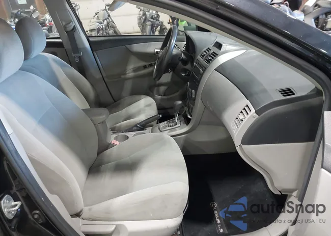 2T1BU4EE6CC854042: 43547843