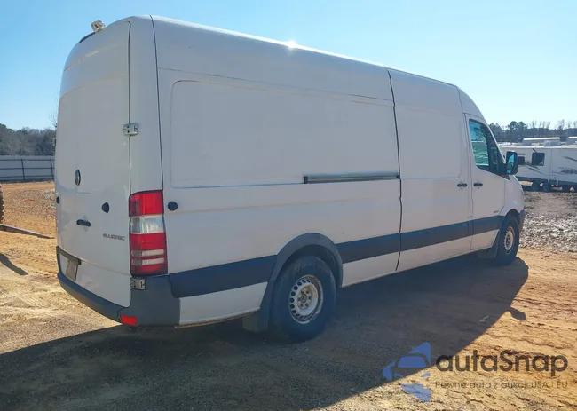 WD3PE8DB4FP132408: 43547029