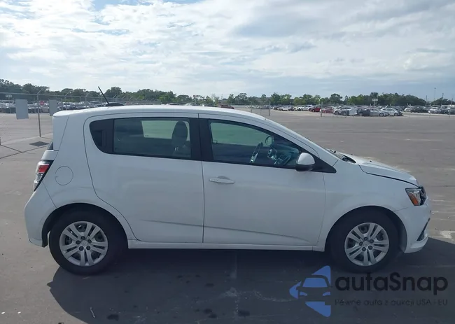 1G1JG6SB8K4140965: 43547056