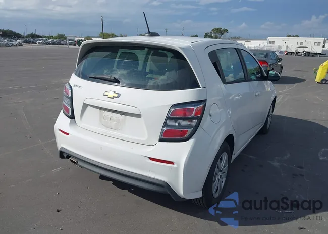 1G1JG6SB8K4140965: 43547056