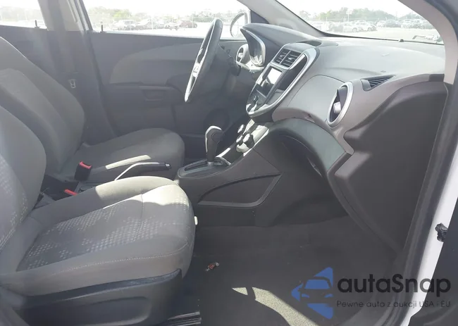 1G1JG6SB8K4140965: 43547056