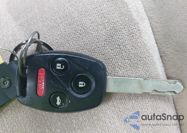 1HGCP2F42AA158058: 43547355