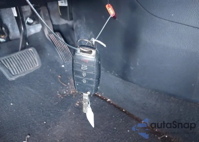 3KPA25AD9LE351580: 43548460