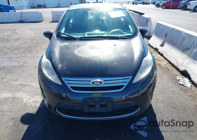 3FADP4BJ2CM221343: 43548548