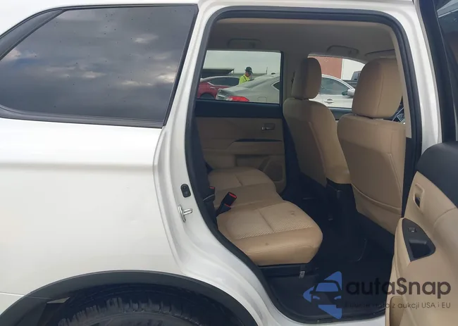 JA4AD3A32GZ008765: 43548681