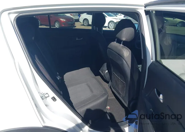 KNDPB3A21D7528976: 43548943