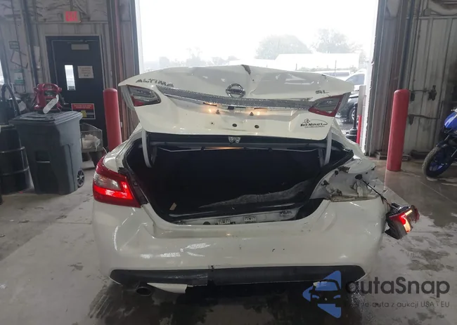 1N4AL3AP1JC169409: 43548154