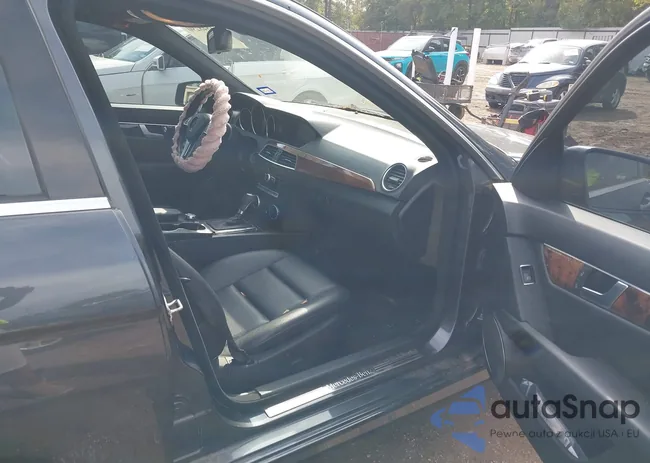 WDDGF4HB1DG083385: 43548290