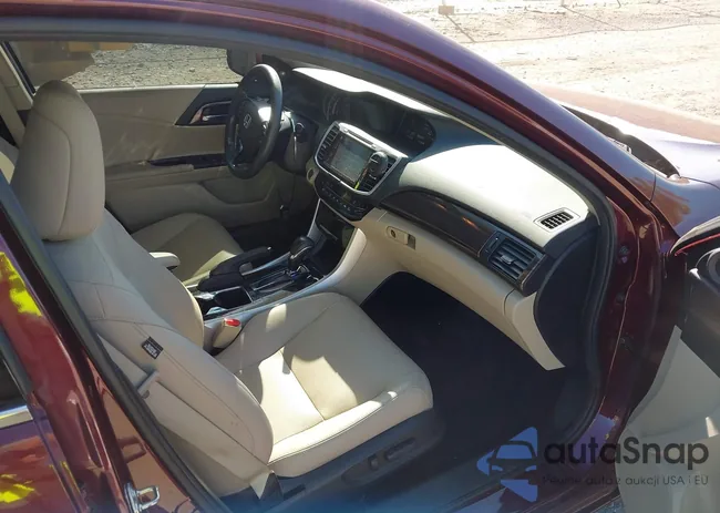 1HGCR3F85HA011035: 43549370