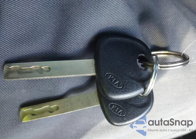 3KPA24AB5JE070060: 43549651