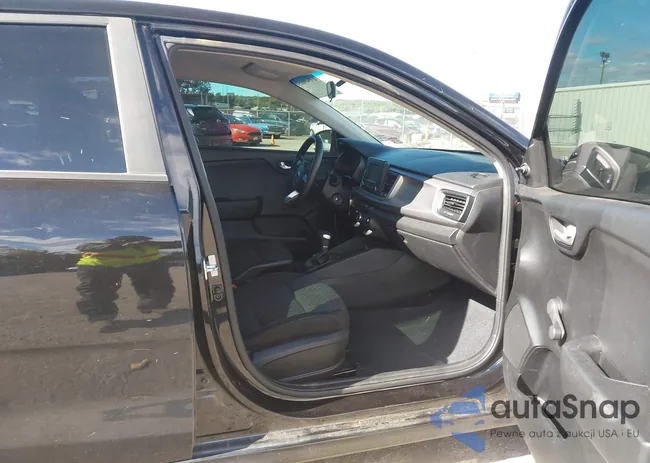 3KPA24AB5JE070060: 43549651