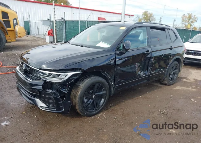 3VV8B7AX8RM127057: 43549801