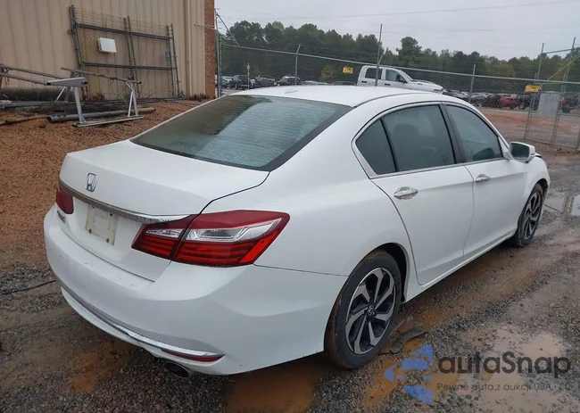 1HGCR2F73GA033888: 43548961