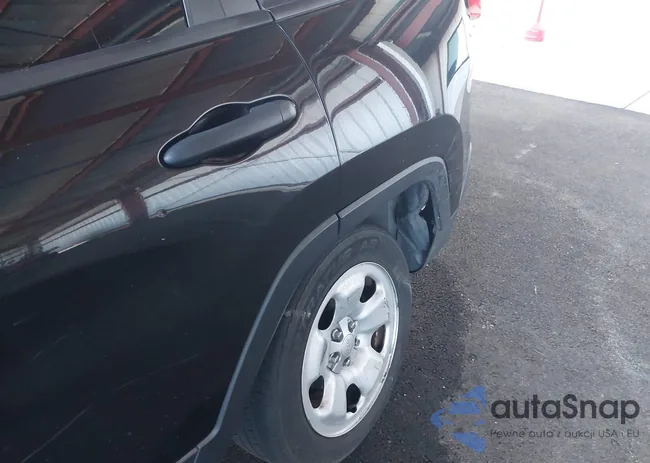 1C4PJLAB8FW590273: 43549256