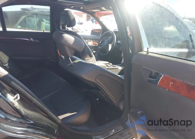 WDDGF5EB0BR161537: 43550361