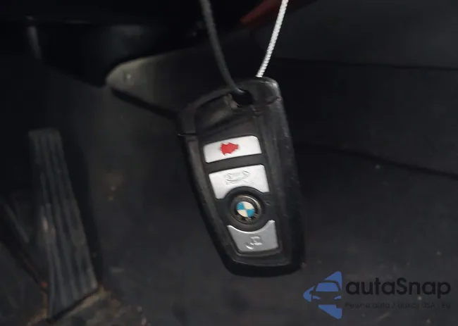 WBAFR9C55DD226820: 43550568