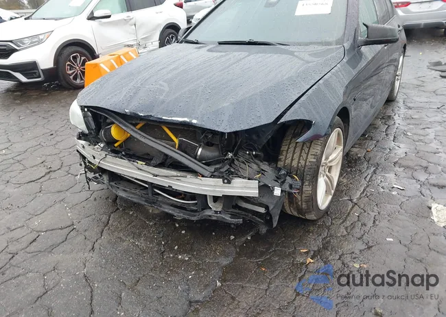 WBAFR9C55DD226820: 43550568