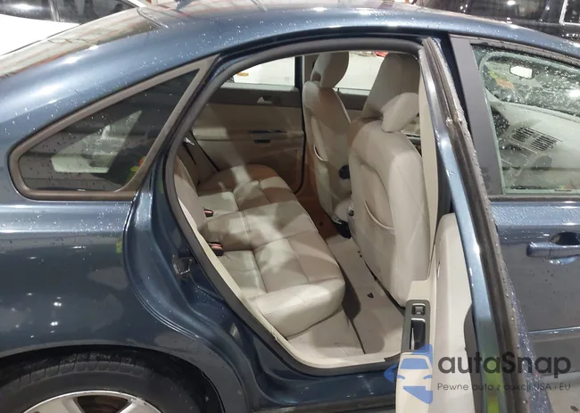 YV1MH682052073605: 43550706