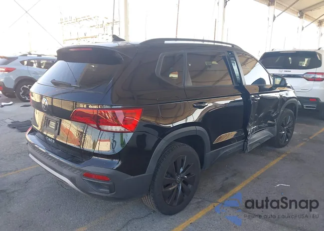 3VVCX7B2XNM041595: 43551836