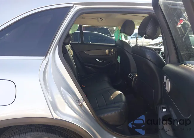 W1N0G8DB8MG001585: 43551902