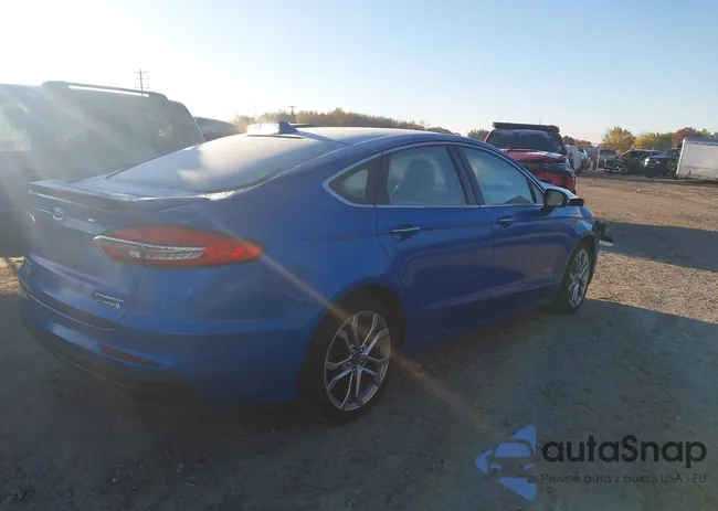 3FA6P0RU6KR119370: 43551925