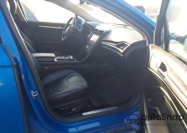 3FA6P0RU6KR119370: 43551925