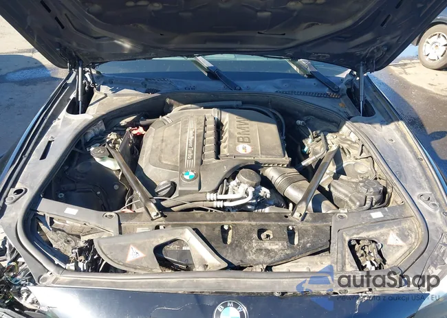 WBAFR7C57BC806089: 43551955