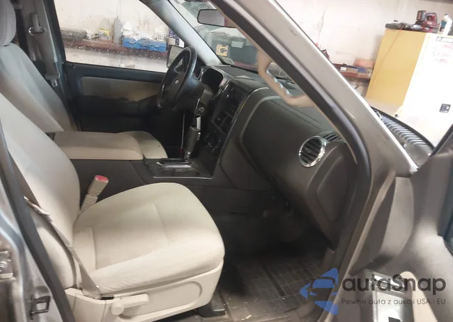 1FMEU31E58UB26117: 43551071