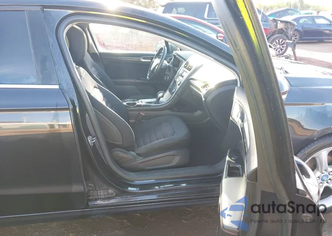 3FA6P0LU1DR200384: 43551120