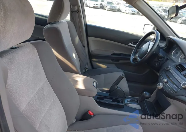 1HGCP2F3XAA133657: 43551147