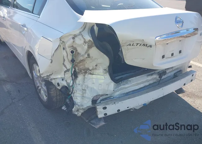 1N4AL2AP6AC105277: 43551172