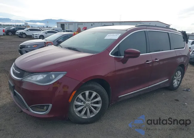 2C4RC1BG2HR795679: 43551247