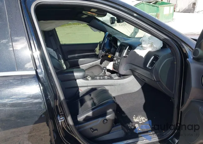 1C4SDJCT1KC770945: 43551282