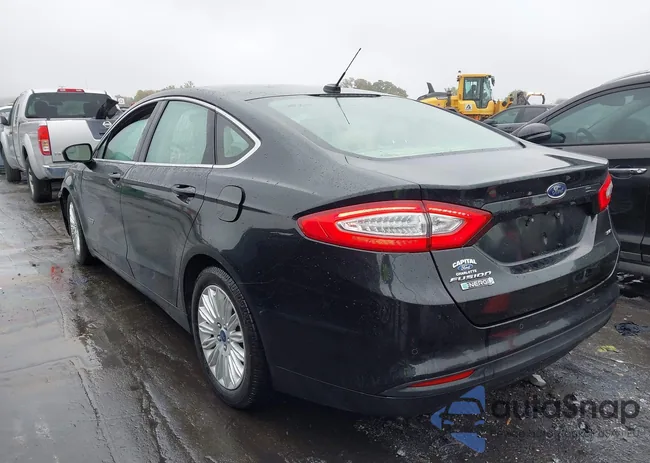 3FA6P0PU9FR250673: 43552358