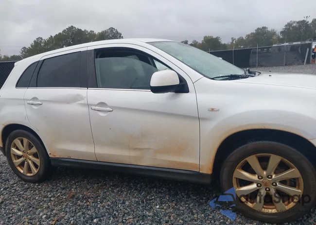 4A4AP4AU6FE041925: 43552408